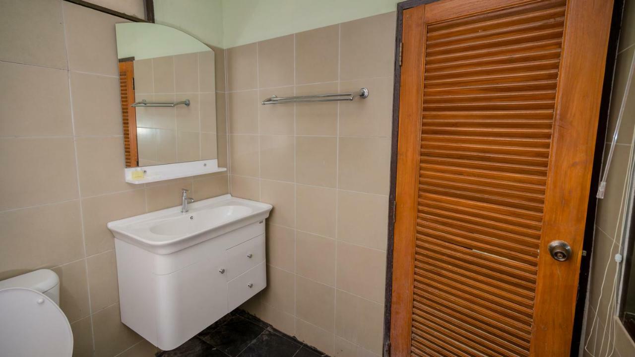 Banlanna Hotel לאמפאנג מראה חיצוני תמונה