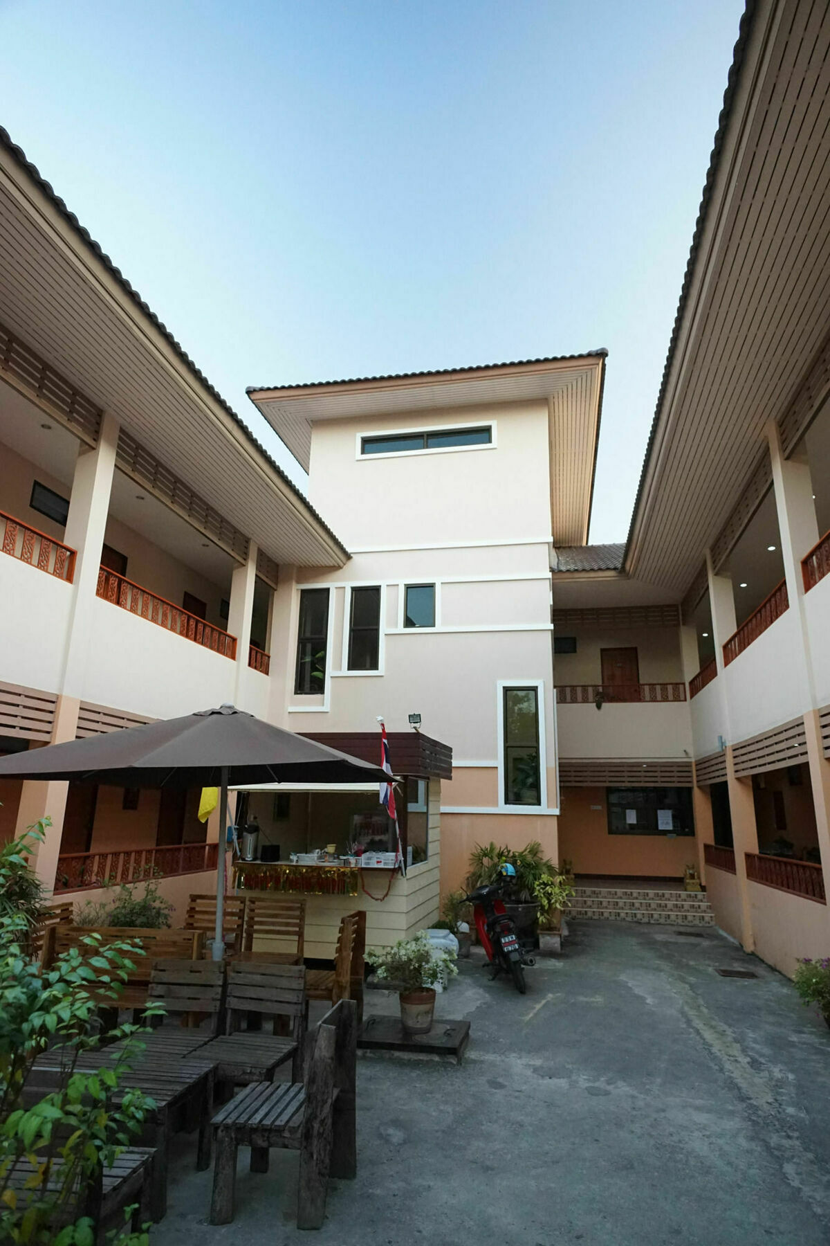 Banlanna Hotel לאמפאנג מראה חיצוני תמונה