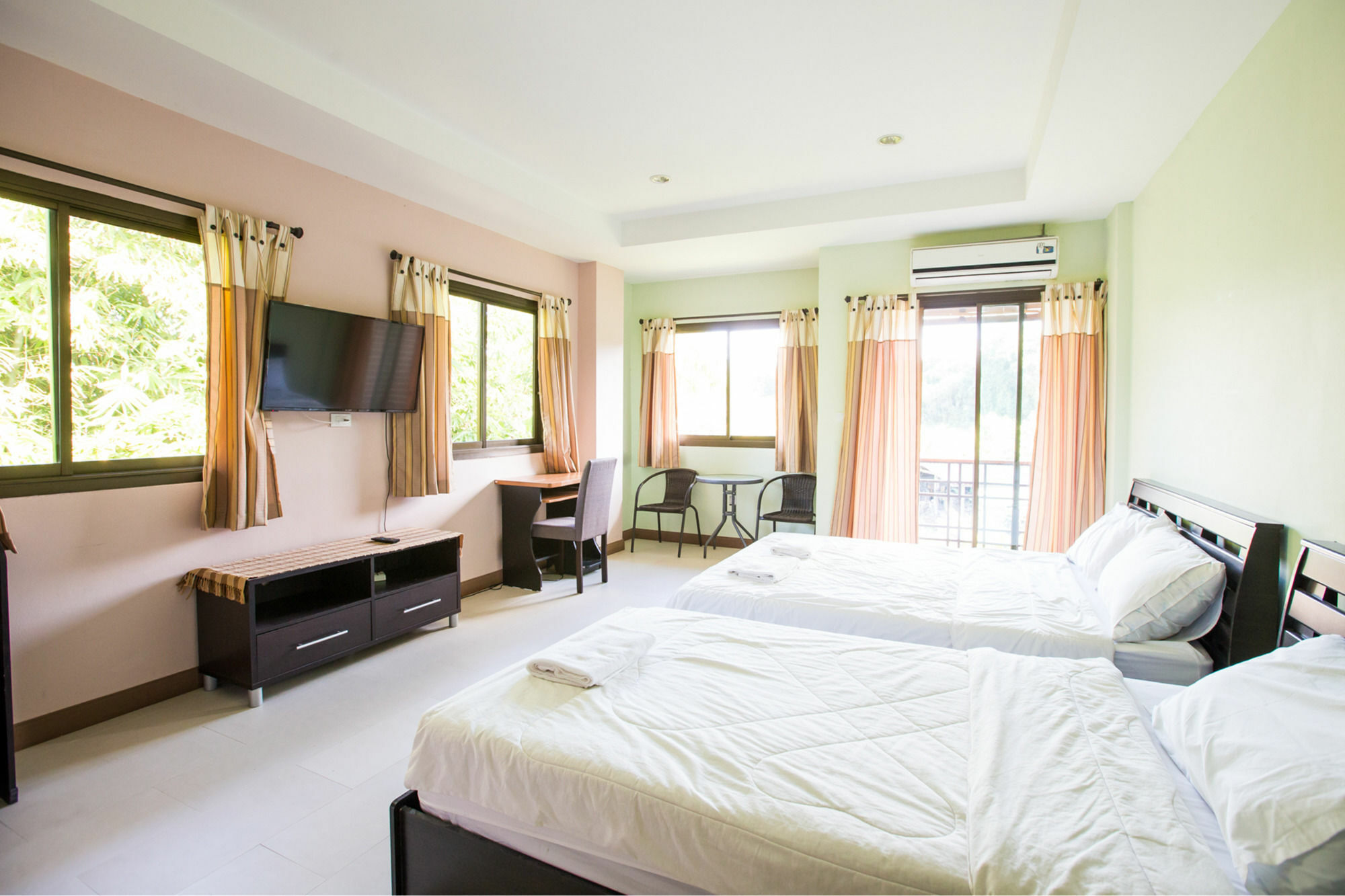 Banlanna Hotel לאמפאנג מראה חיצוני תמונה